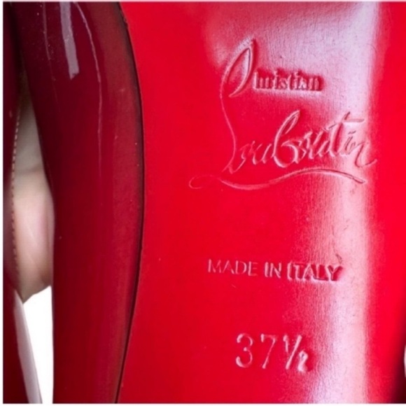 Christian Louboutin Degrade ombre pigalle follies
RETAIL 895 - Picture 9 of 10